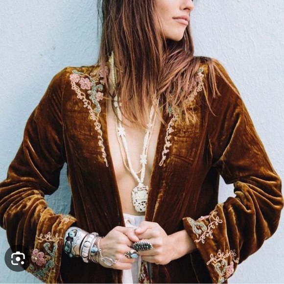 Chasing Unicorns Jackets & Blazers - Chasing Unicorns Black Magic Woman 100% Silk Velvet Embroidered Jacket S